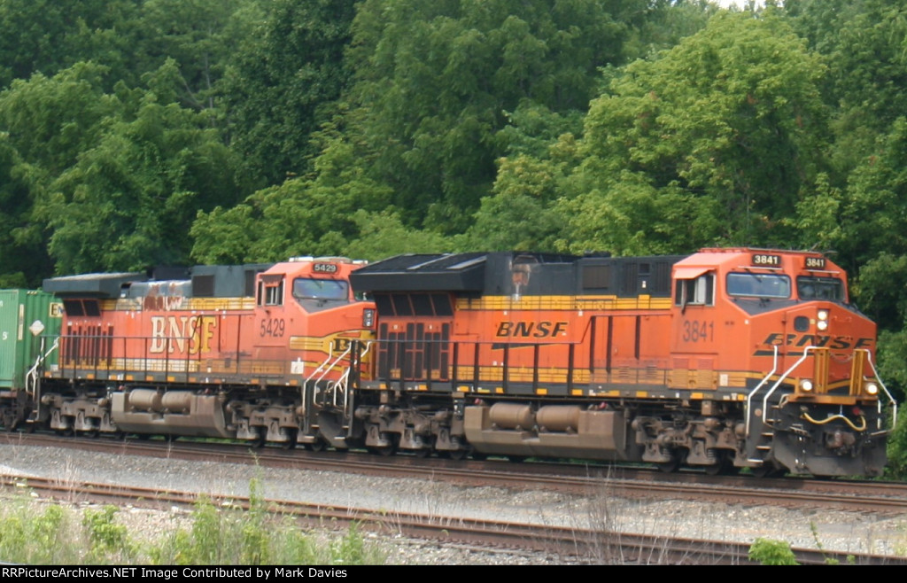 BNSF 3841